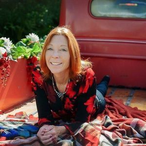 Meet your Posher, Cece